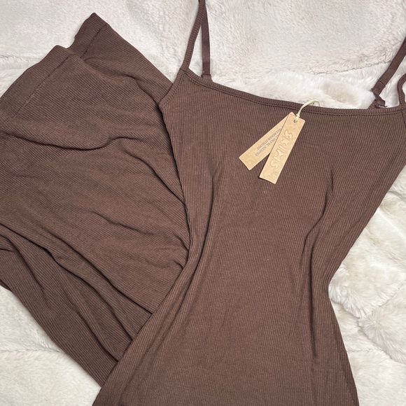 Skims soft lounge long slip dress - Picture 2 of 2